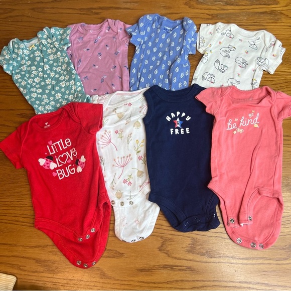 8 peice Girl Newborn One Pieces Set - Picture 1 of 5